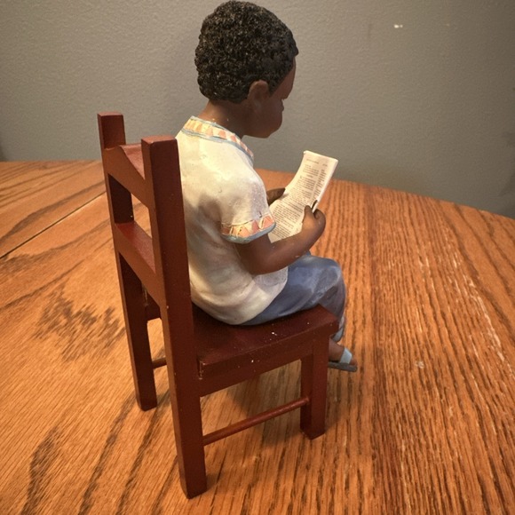 Young's Treasures Of The Heart Boy Girl Sitting Reading African American Vintage - Picture 5 of 12